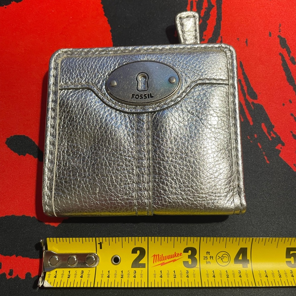 Silver Fossil slim wallet